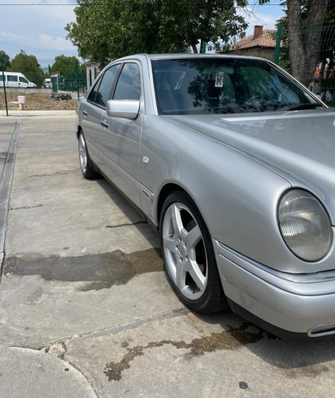 Mercedes-Benz E 300 | Mobile.bg — изображение 3