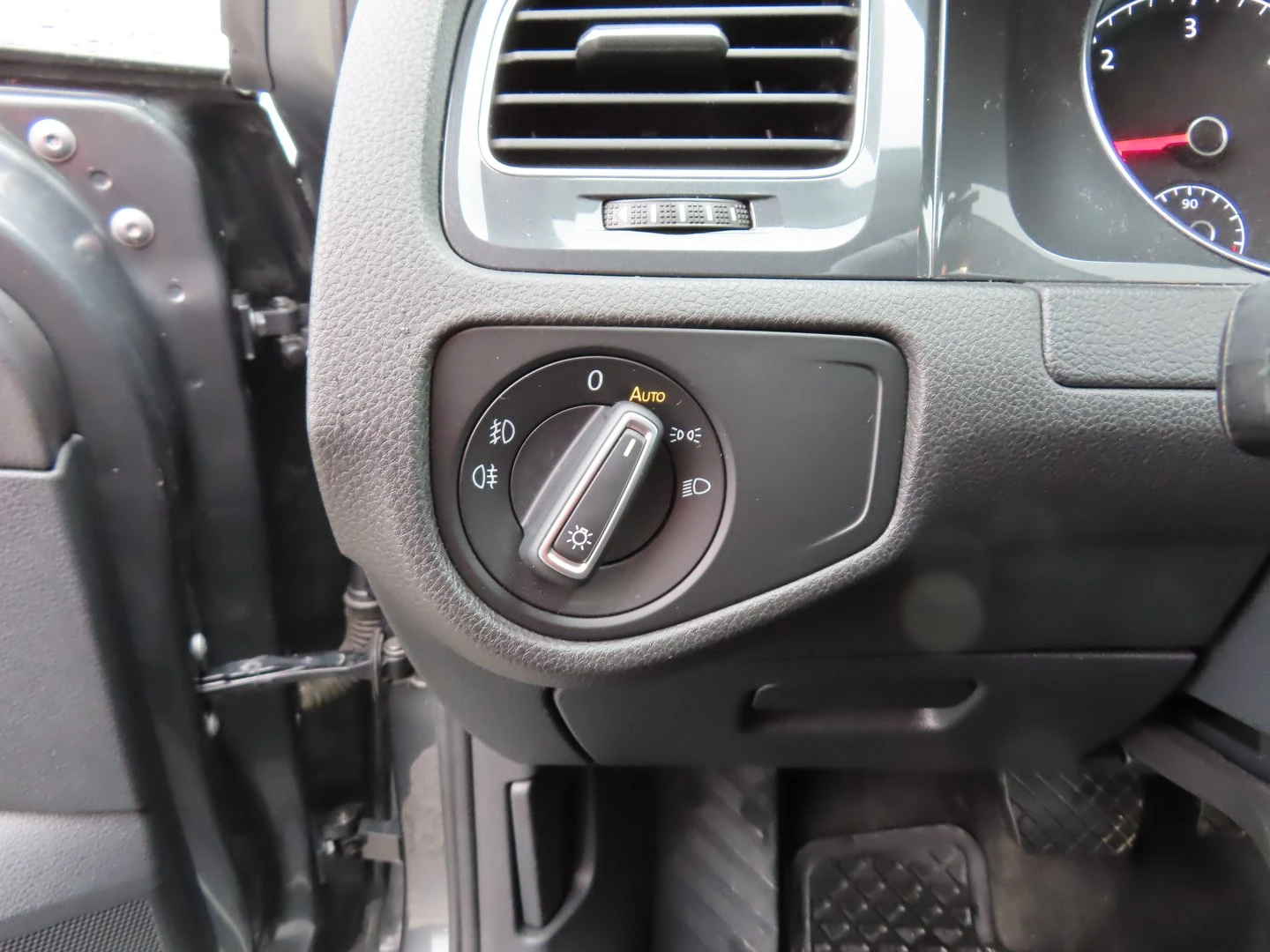 VW Golf Comfortline 1.6TDI BMT | Mobile.bg � ����������� 12