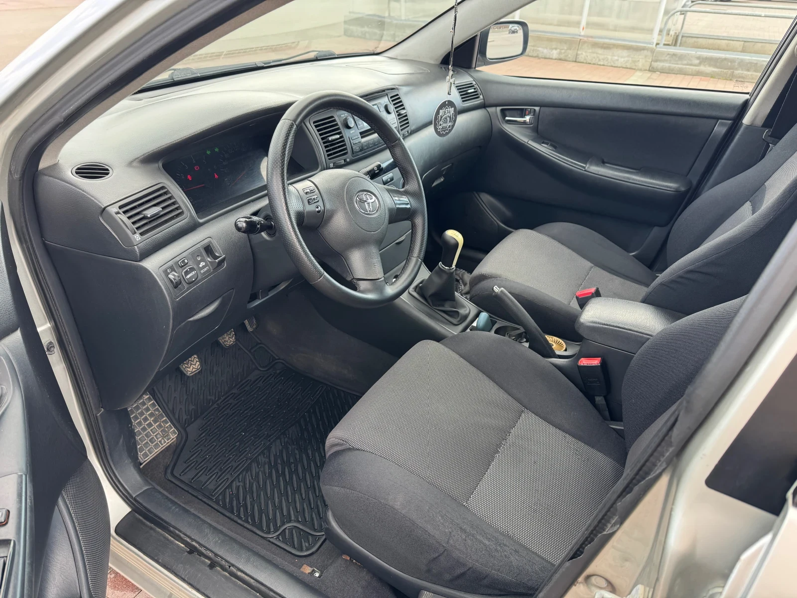 Toyota Corolla, снимка 9 - Автомобили и джипове - 54014990