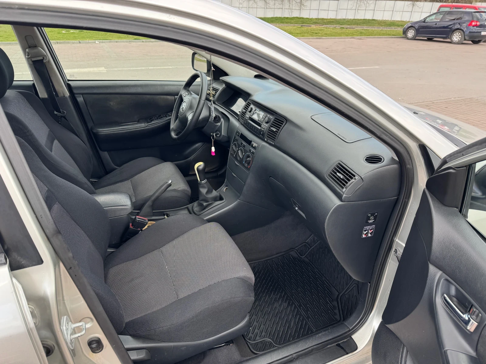 Toyota Corolla, снимка 10 - Автомобили и джипове - 54014990