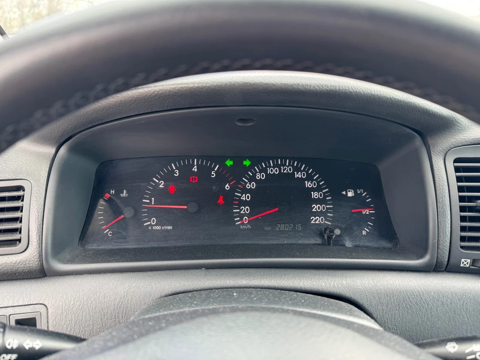 Toyota Corolla, снимка 11 - Автомобили и джипове - 54014990