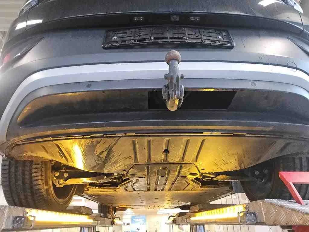 VW ID.4 Pro Performance Pano/Memory/Tow/Camera, снимка 8 - Автомобили и джипове - 54071411