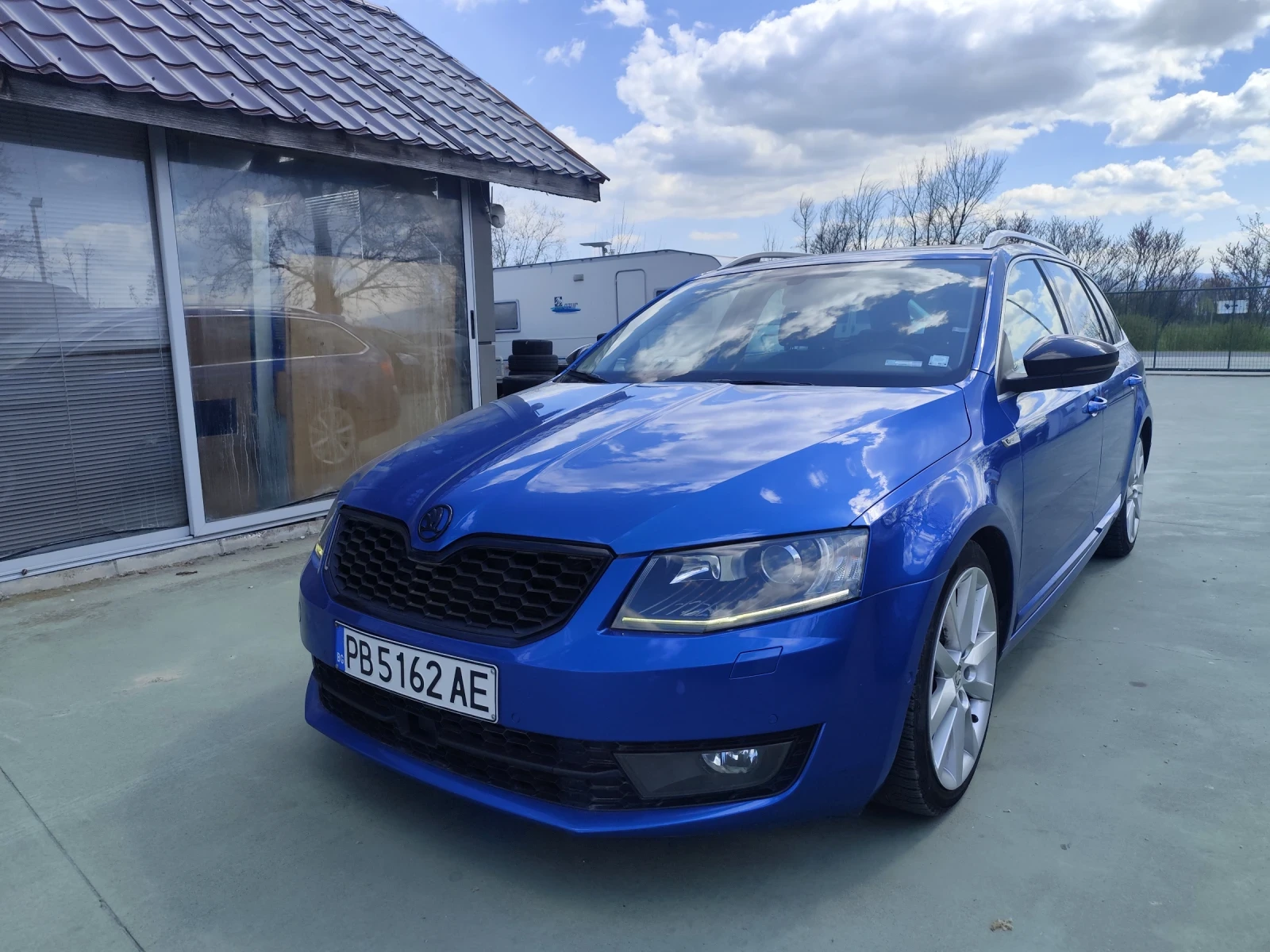 Skoda Octavia 1.6TDI SPORT LINE , снимка 7 - Автомобили и джипове - 54159544
