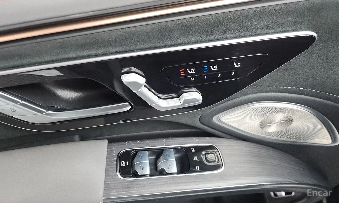 Mercedes-Benz EQS 450+ | AMG PKG | WOOD TRIM | BURMESTER | FULL, снимка 15 - Автомобили и джипове - 54270220