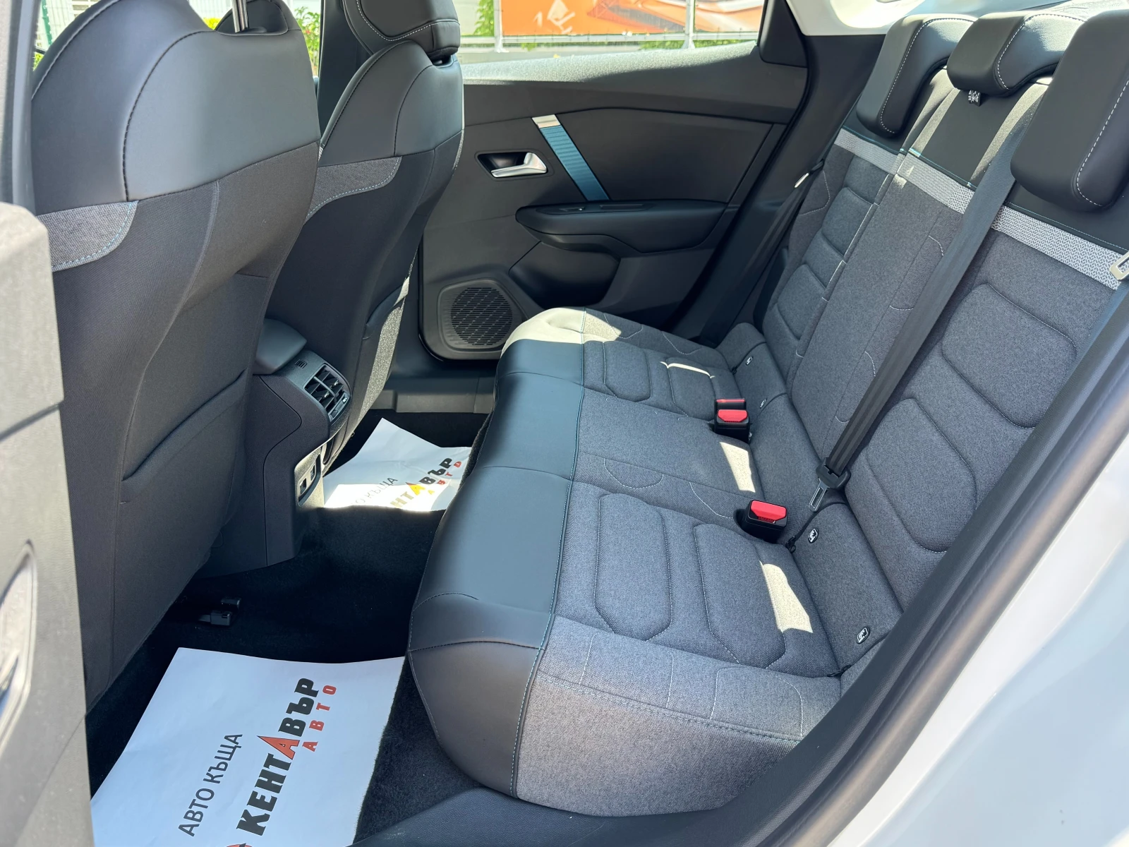 Citroen C4X НОВ АВТОМОБИЛ 63км/e-Feel Pack, снимка 13 - Автомобили и джипове - 55200771