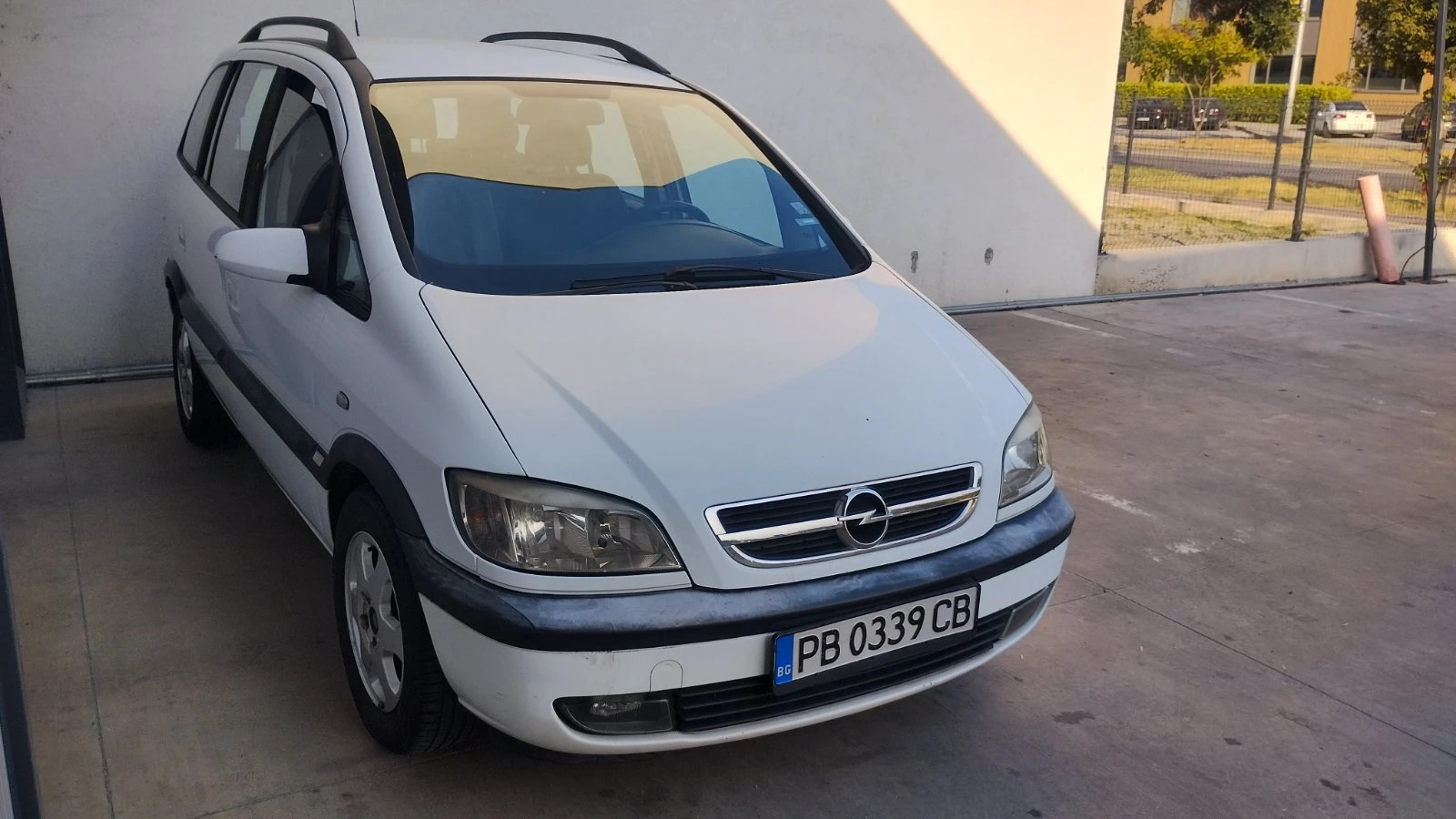 Opel Zafira, снимка 2 - Автомобили и джипове - 55660975