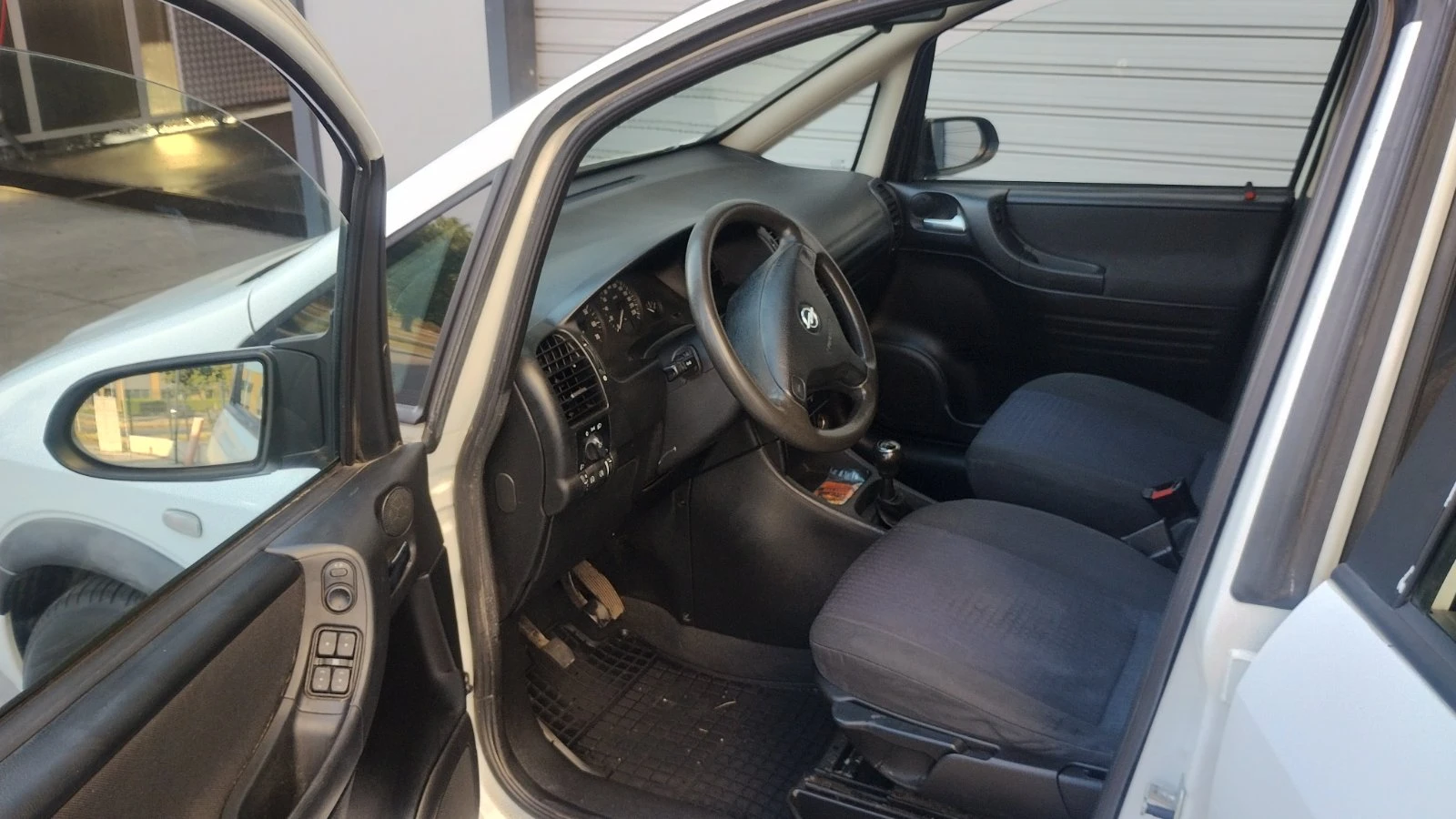 Opel Zafira, снимка 4 - Автомобили и джипове - 55660975
