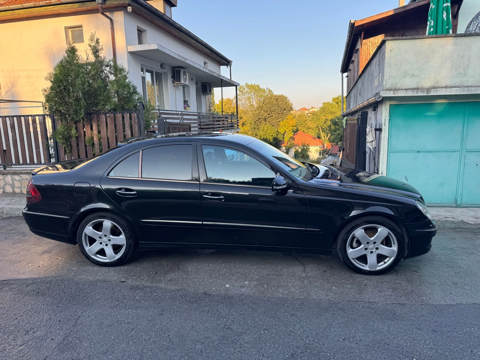 Mercedes-Benz E 220