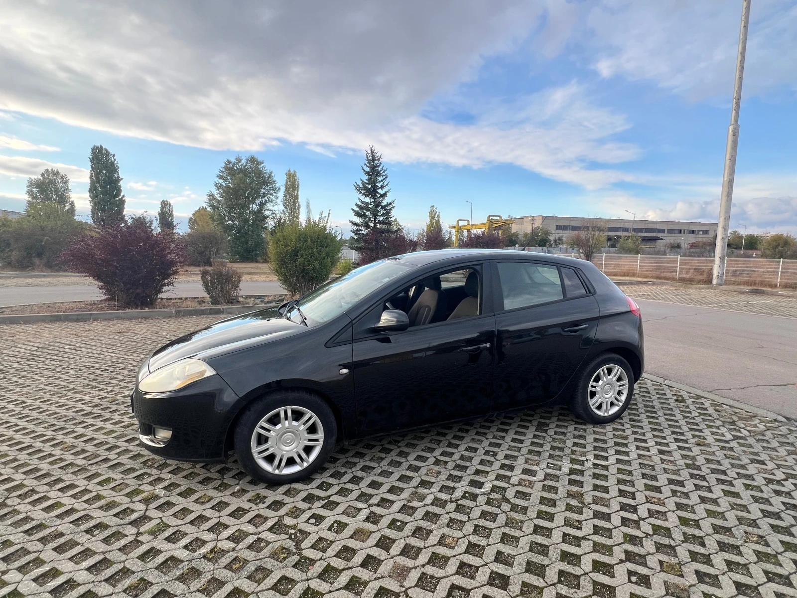 Fiat Bravo 1.9 JTD, снимка 2 - Автомобили и джипове - 56546660