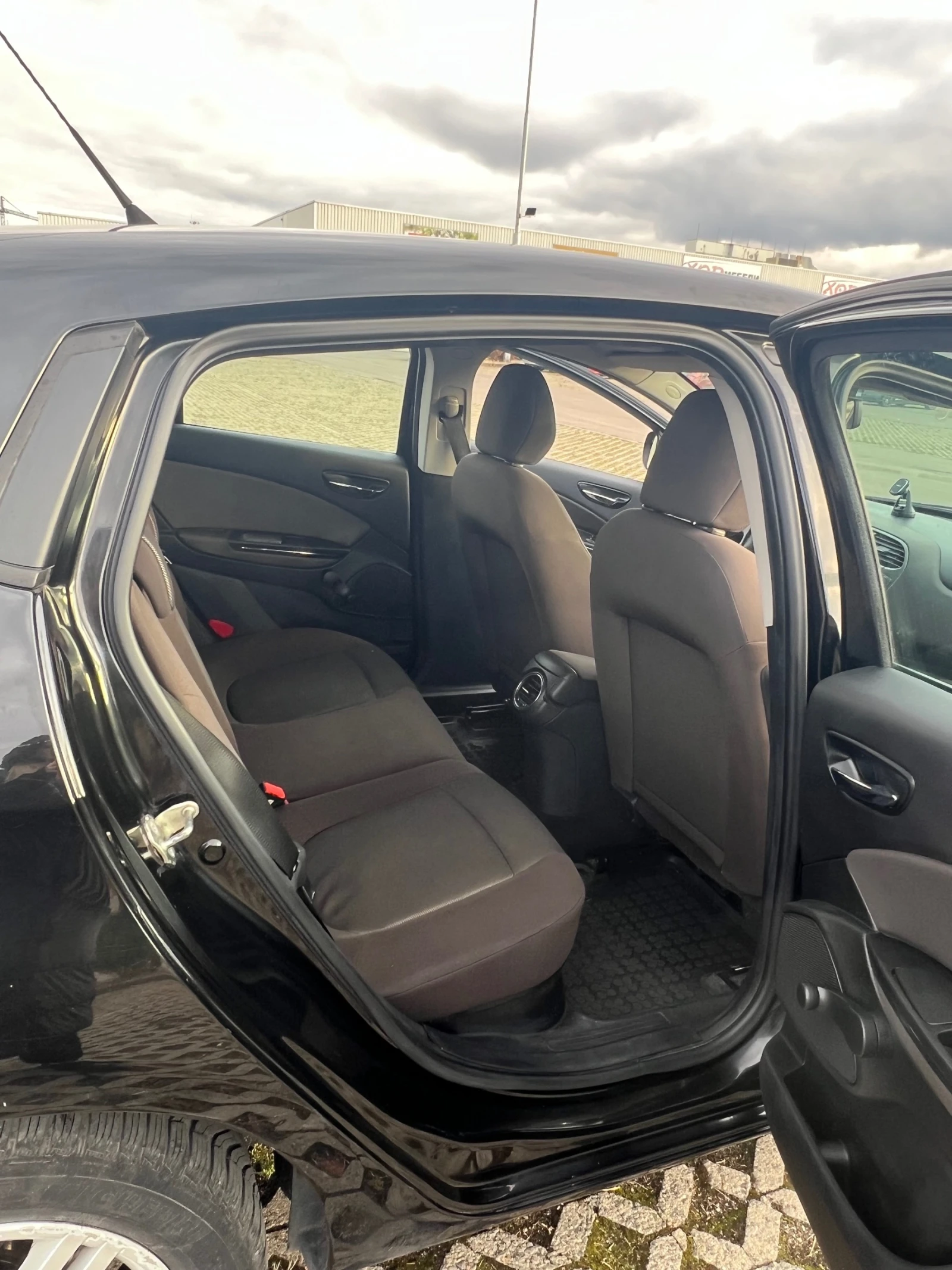 Fiat Bravo 1.9 JTD, снимка 10 - Автомобили и джипове - 56546660