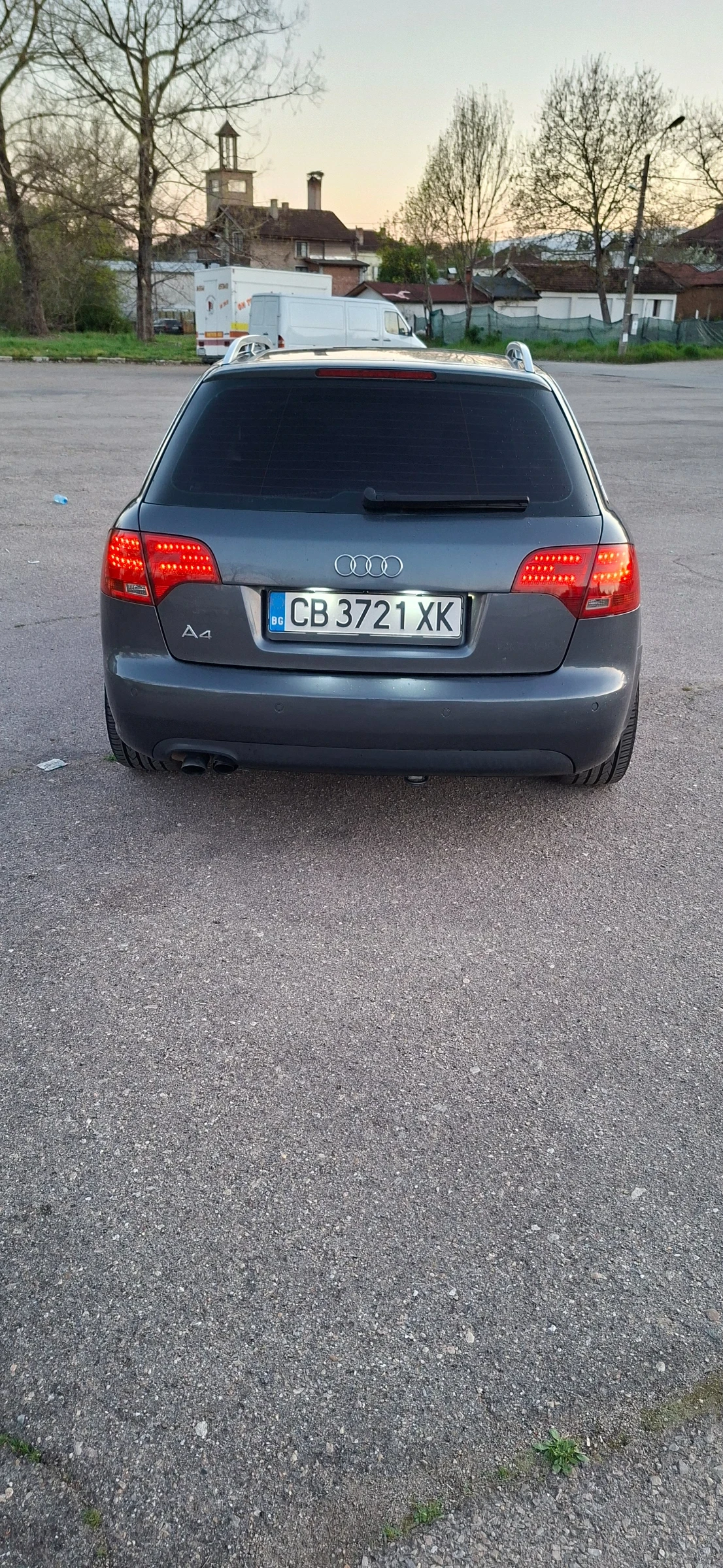 Audi A4 2.0 TDI, снимка 8 - Автомобили и джипове - 56616475