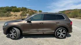 VW Touareg 3.0TDI//R-Line/4MOTION/FullMax, снимка 5