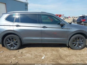 VW Tiguan 2.0T SE - 35000 лв. / 17895.22 € - 56479621 12