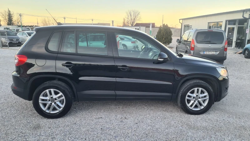 VW Tiguan 2.0 TDI, снимка 8 - Автомобили и джипове - 48089585