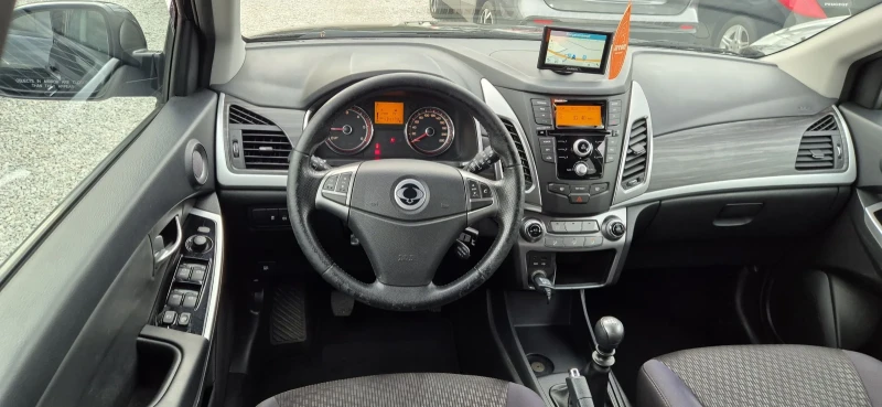 SsangYong Korando 2.0TD-150кс., снимка 12 - Автомобили и джипове - 51915459
