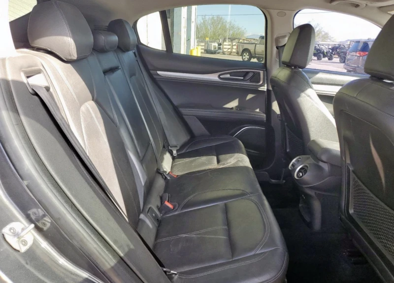 Alfa Romeo Stelvio Sport, снимка 11 - Автомобили и джипове - 53021386