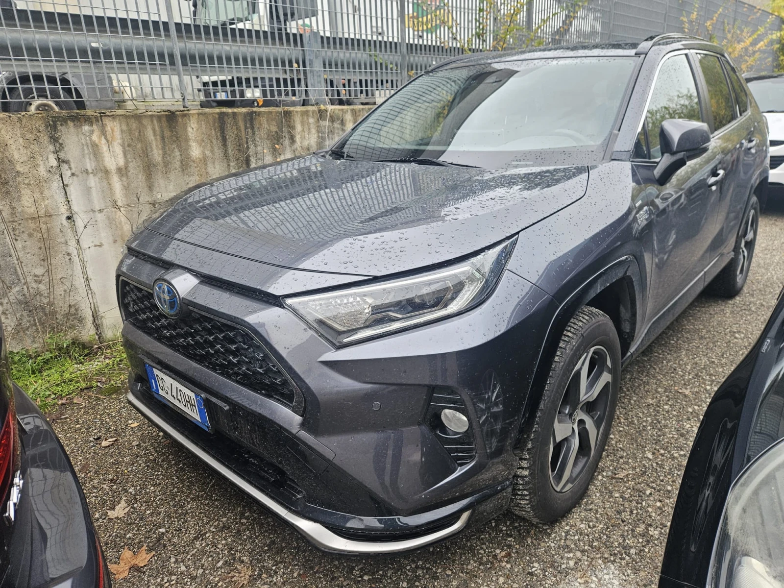 Toyota Rav4 2.5 AWD PLUG IN HYBRID | Mobile.bg   1