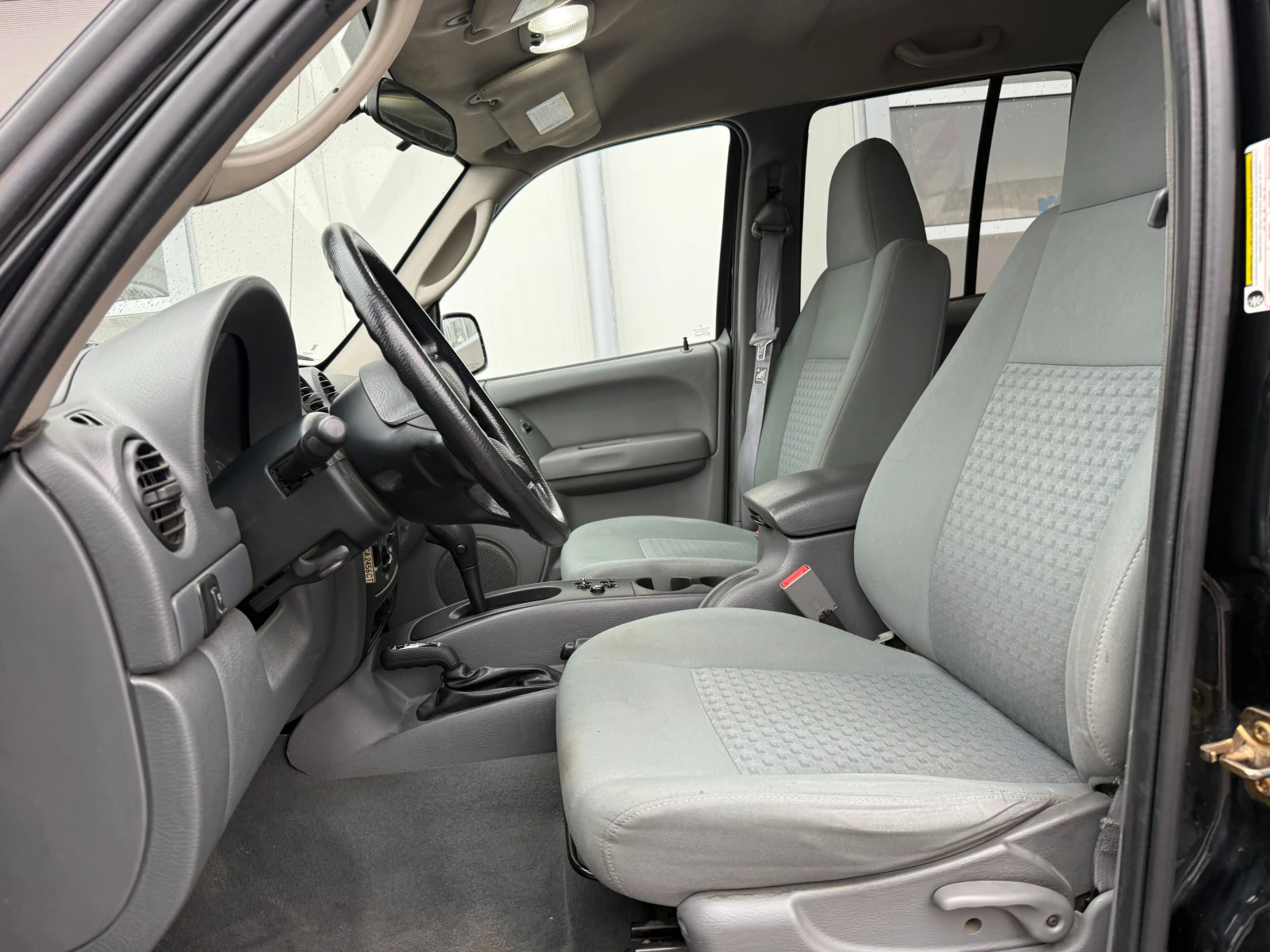 Jeep Cherokee 2.8 crd  | Mobile.bg � ����������� 11
