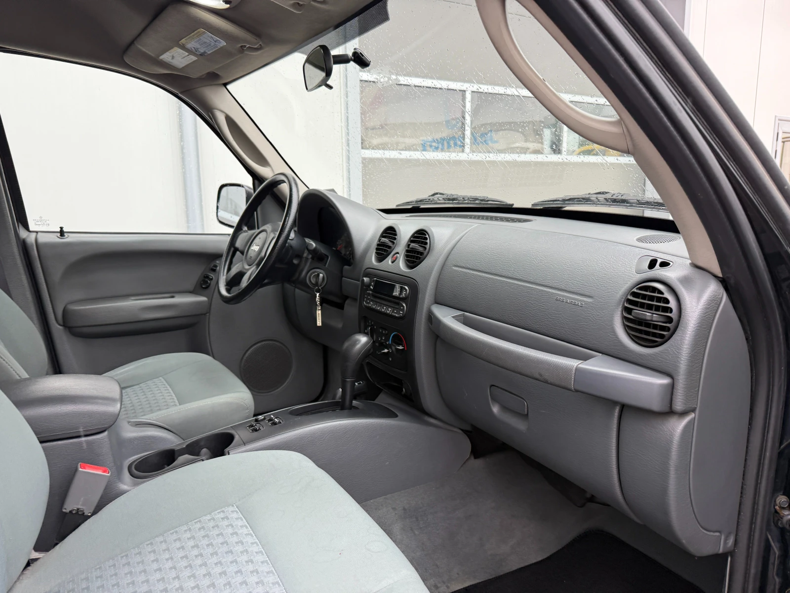 Jeep Cherokee 2.8 crd  | Mobile.bg � ����������� 14