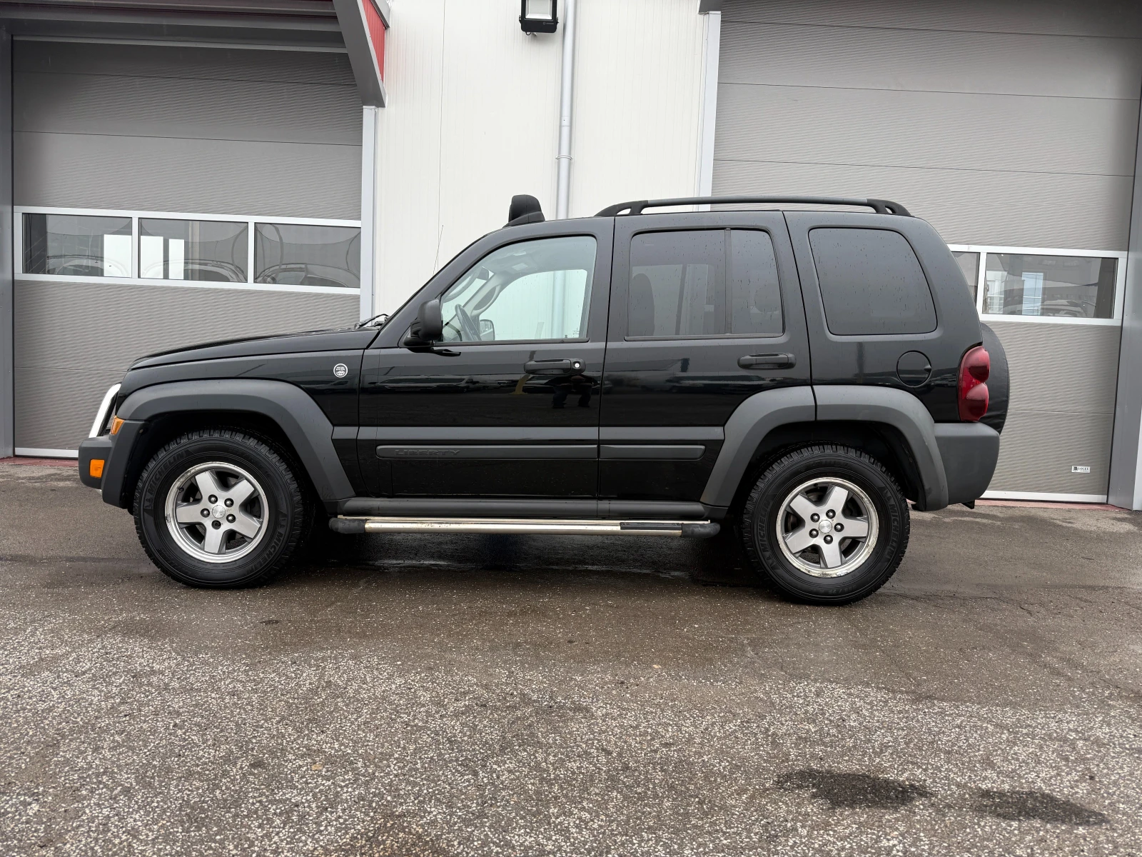 Jeep Cherokee 2.8 crd  - изображение 2