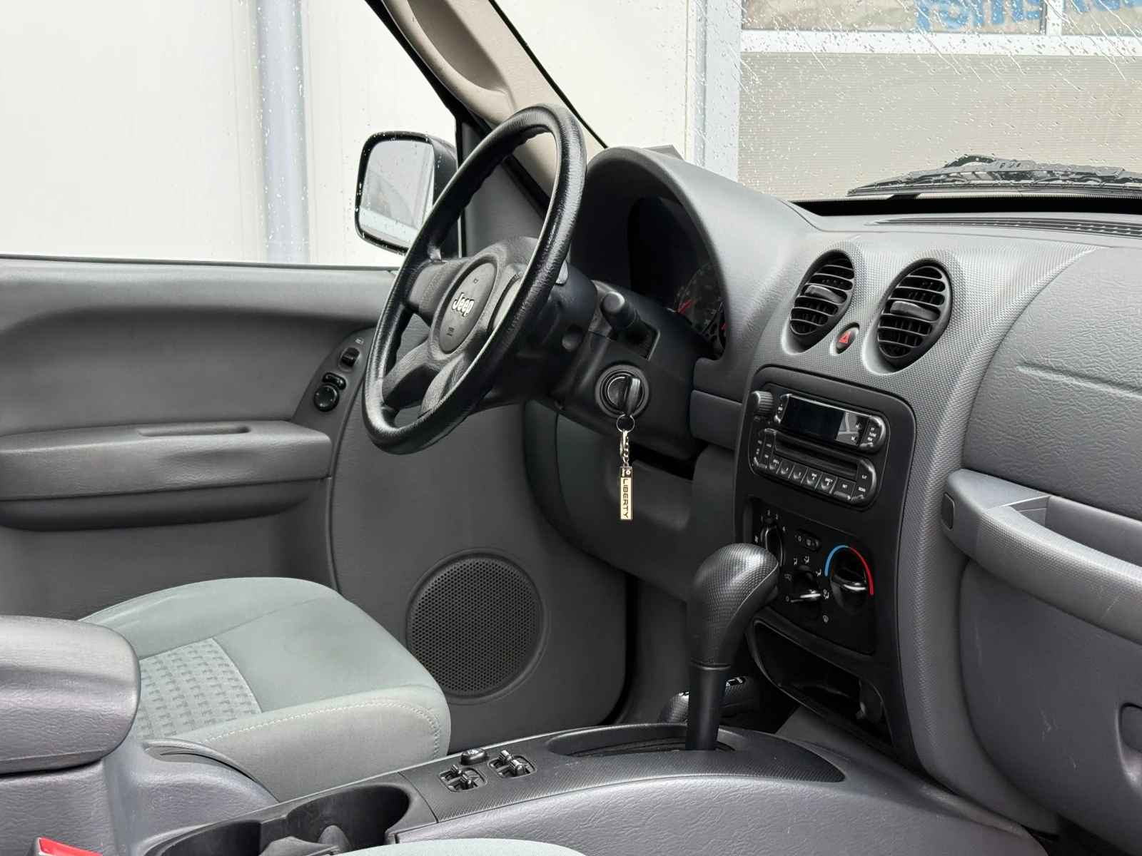 Jeep Cherokee 2.8 crd  - изображение 10