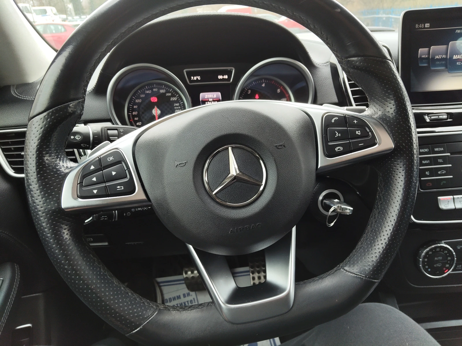Mercedes-Benz GLE 350 d AMG 258ps, снимка 9 - Автомобили и джипове - 53903945