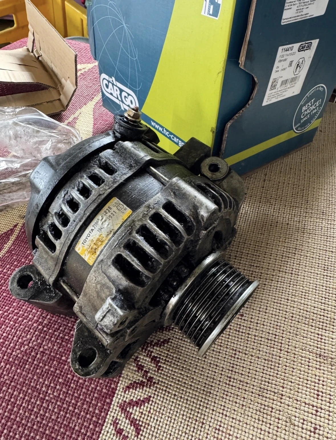 Toyota Rav4 2.2D-CAT, снимка 16 - Автомобили и джипове - 54194903