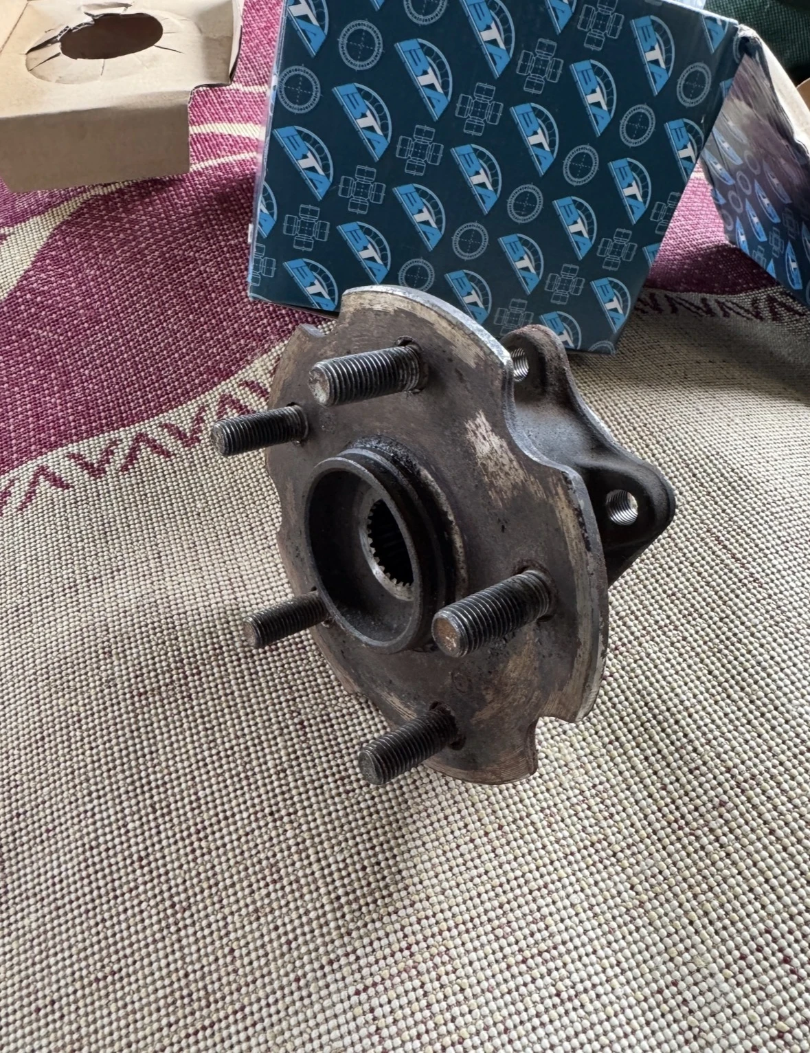 Toyota Rav4 2.2D-CAT, снимка 15 - Автомобили и джипове - 54194903