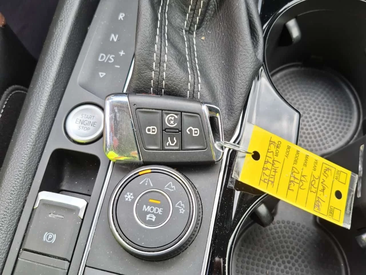 VW Atlas * EXECLINE * CARFAX * Без инциденти * , снимка 10 - Автомобили и джипове - 54519516