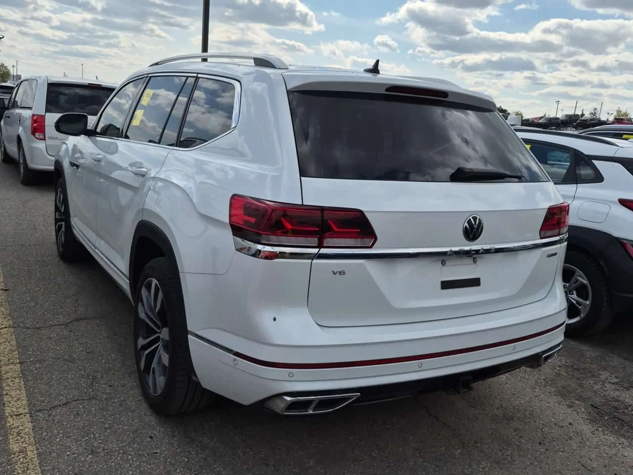 VW Atlas * EXECLINE * CARFAX * Без инциденти * , снимка 4 - Автомобили и джипове - 54519516