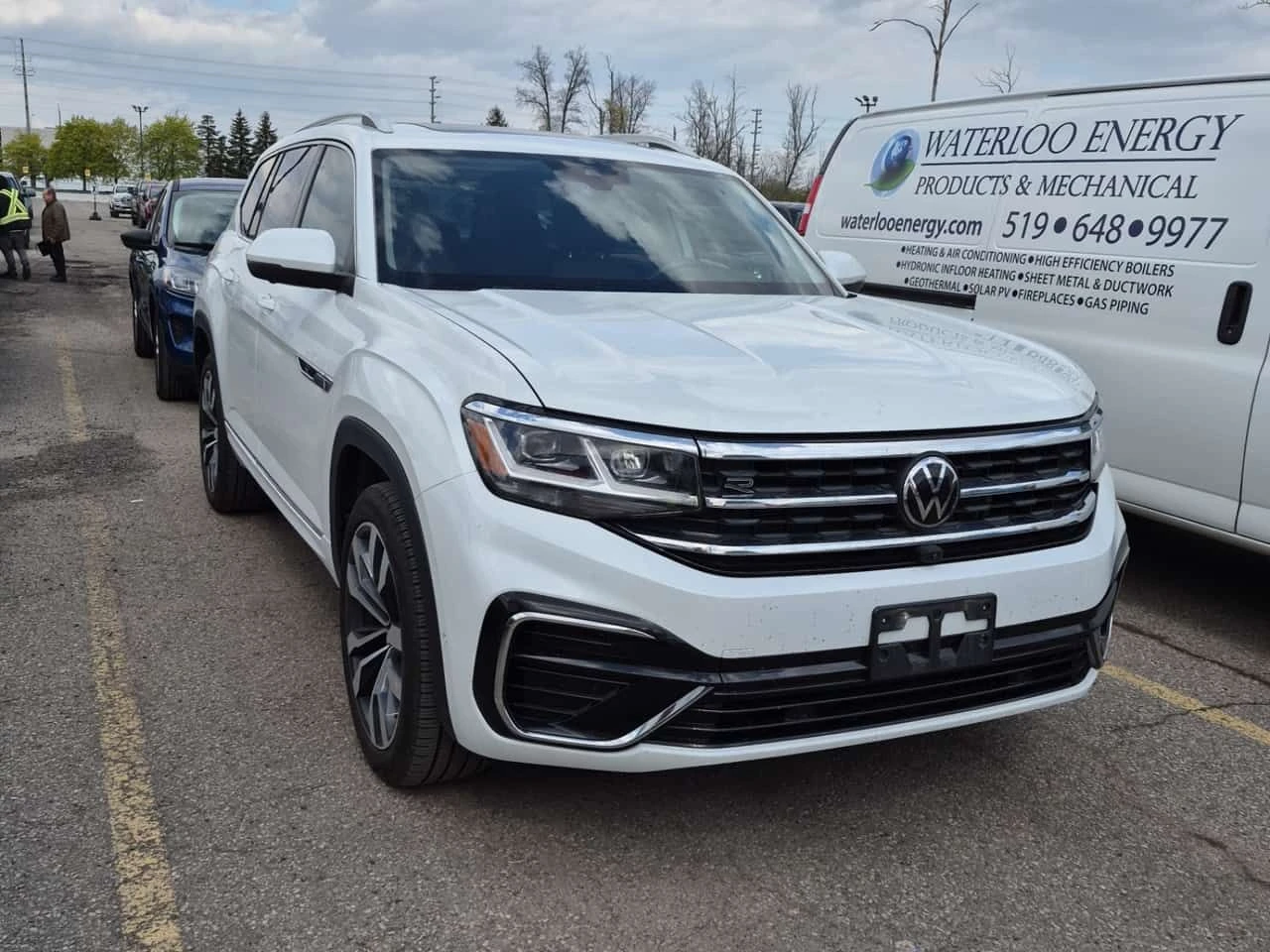 VW Atlas * EXECLINE * CARFAX * Без инциденти * , снимка 2 - Автомобили и джипове - 54519516