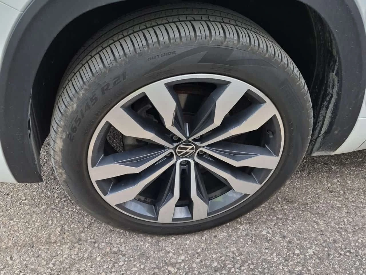 VW Atlas * EXECLINE * CARFAX * Без инциденти * , снимка 15 - Автомобили и джипове - 54519516
