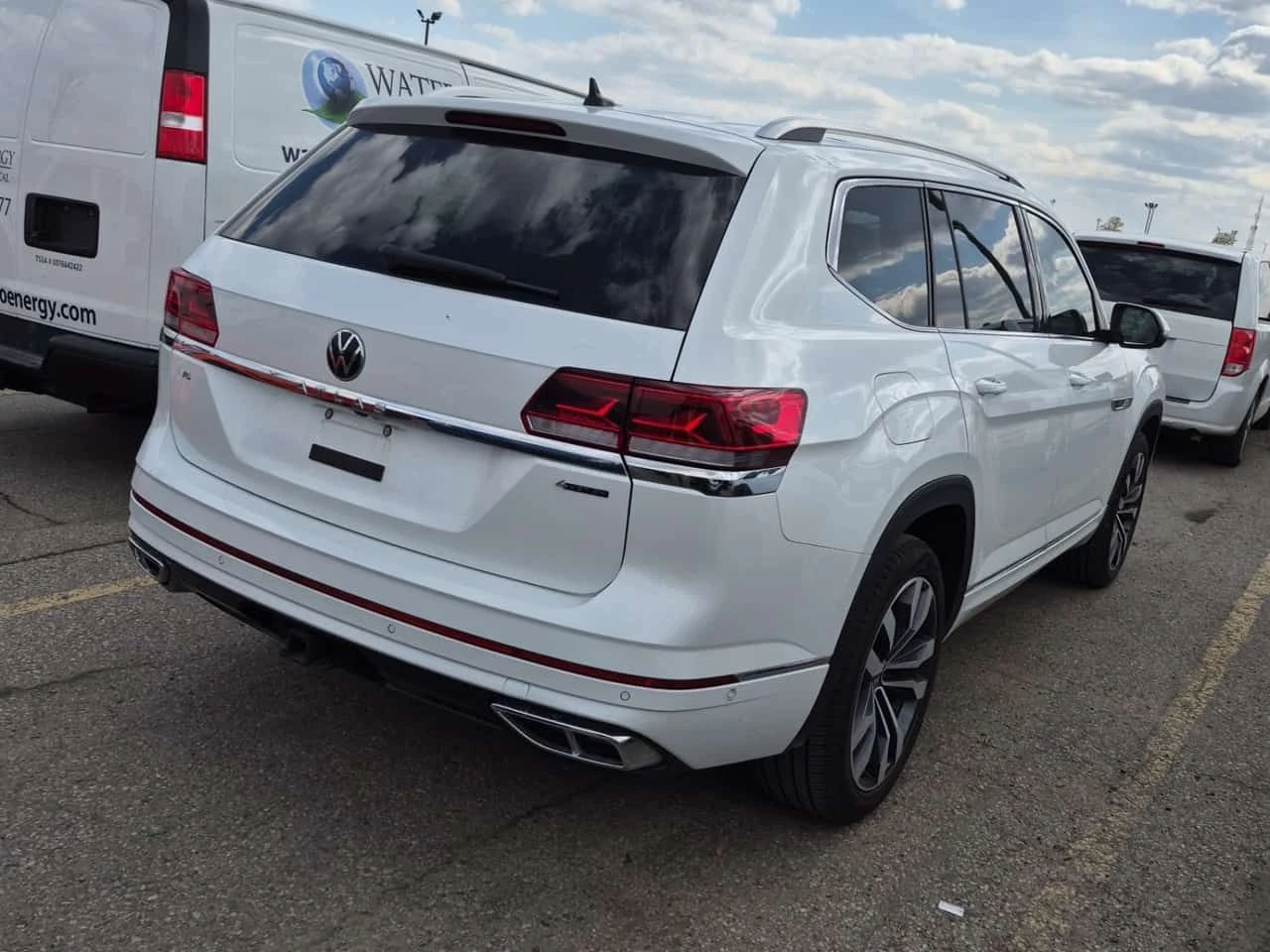 VW Atlas * EXECLINE * CARFAX * Без инциденти * , снимка 3 - Автомобили и джипове - 54519516