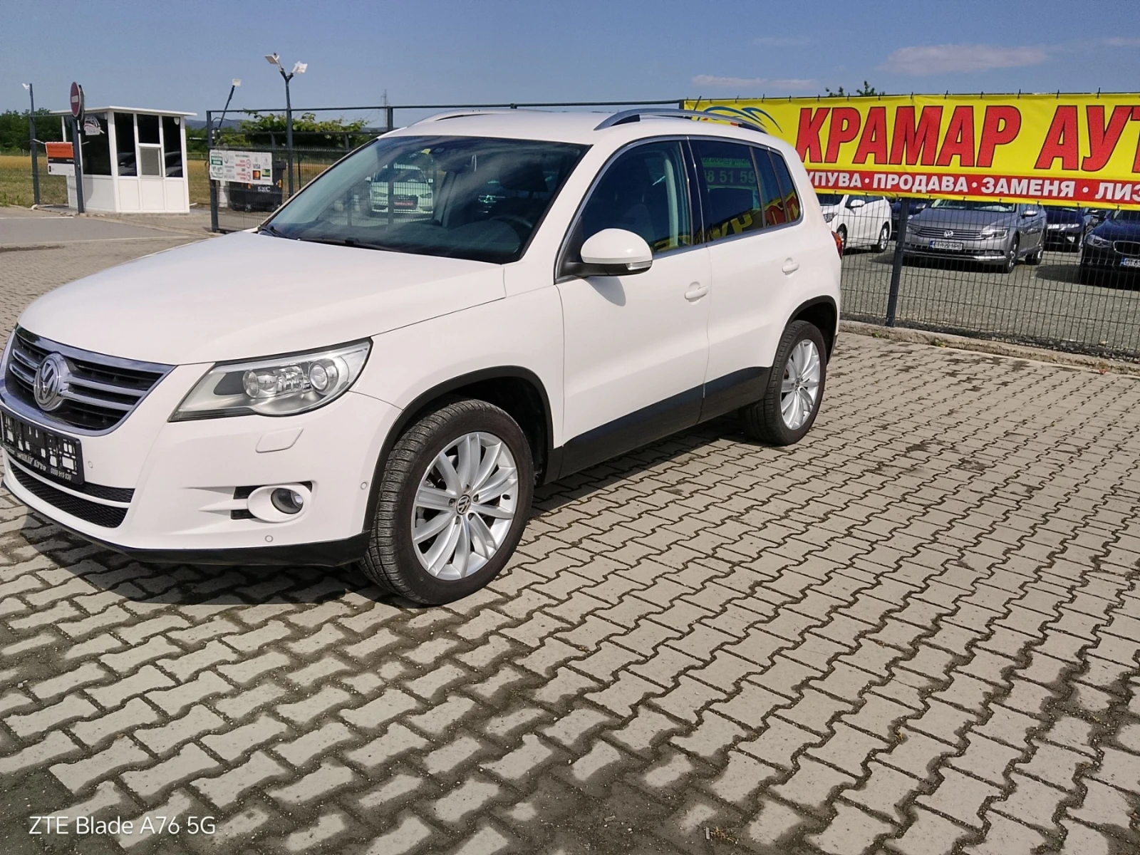 VW Tiguan 2.0 TDI, снимка 2 - Автомобили и джипове - 55241536