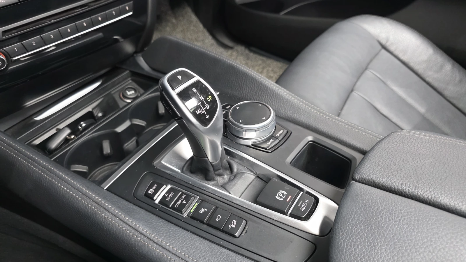 BMW X6 xDrive30d* 360* HUD* ЕЛ. БАГАЖНИК* КРАЙНА ЦЕНА, снимка 9 - Автомобили и джипове - 55348829