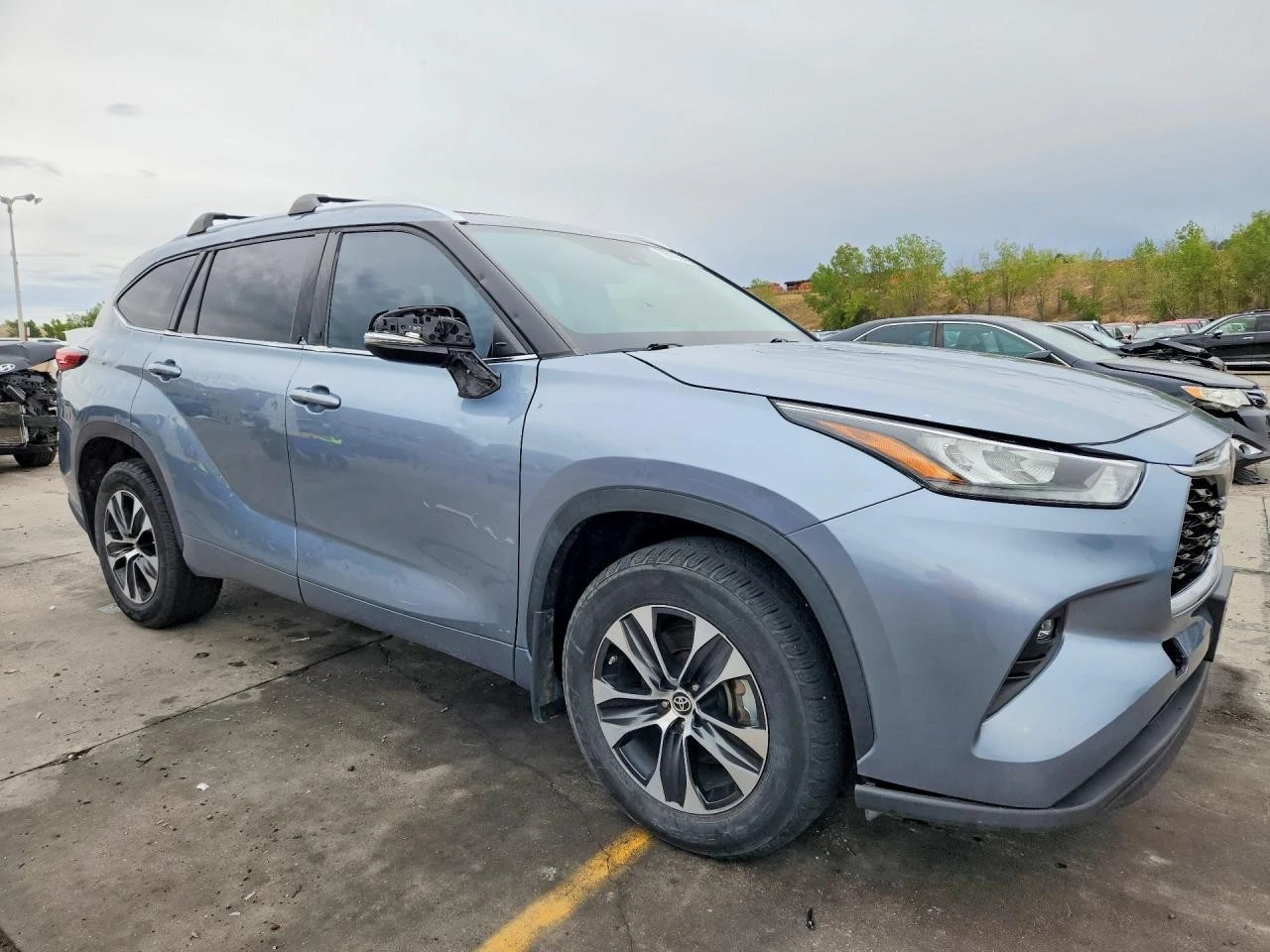 Toyota Highlander XLE 4x4, снимка 4 - Автомобили и джипове - 56531825