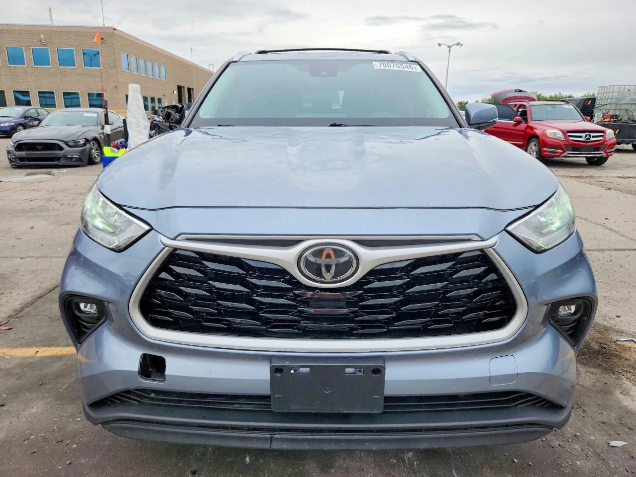 Toyota Highlander XLE 4x4, снимка 5 - Автомобили и джипове - 56531825
