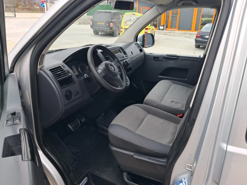 VW Caravelle 2.0TDI* DSG* 8+ 1* ПромоЦена, снимка 8 - Бусове и автобуси - 51234845
