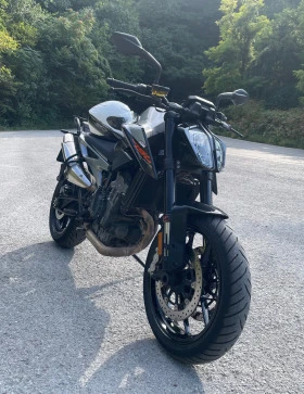     Ktm Duke 790