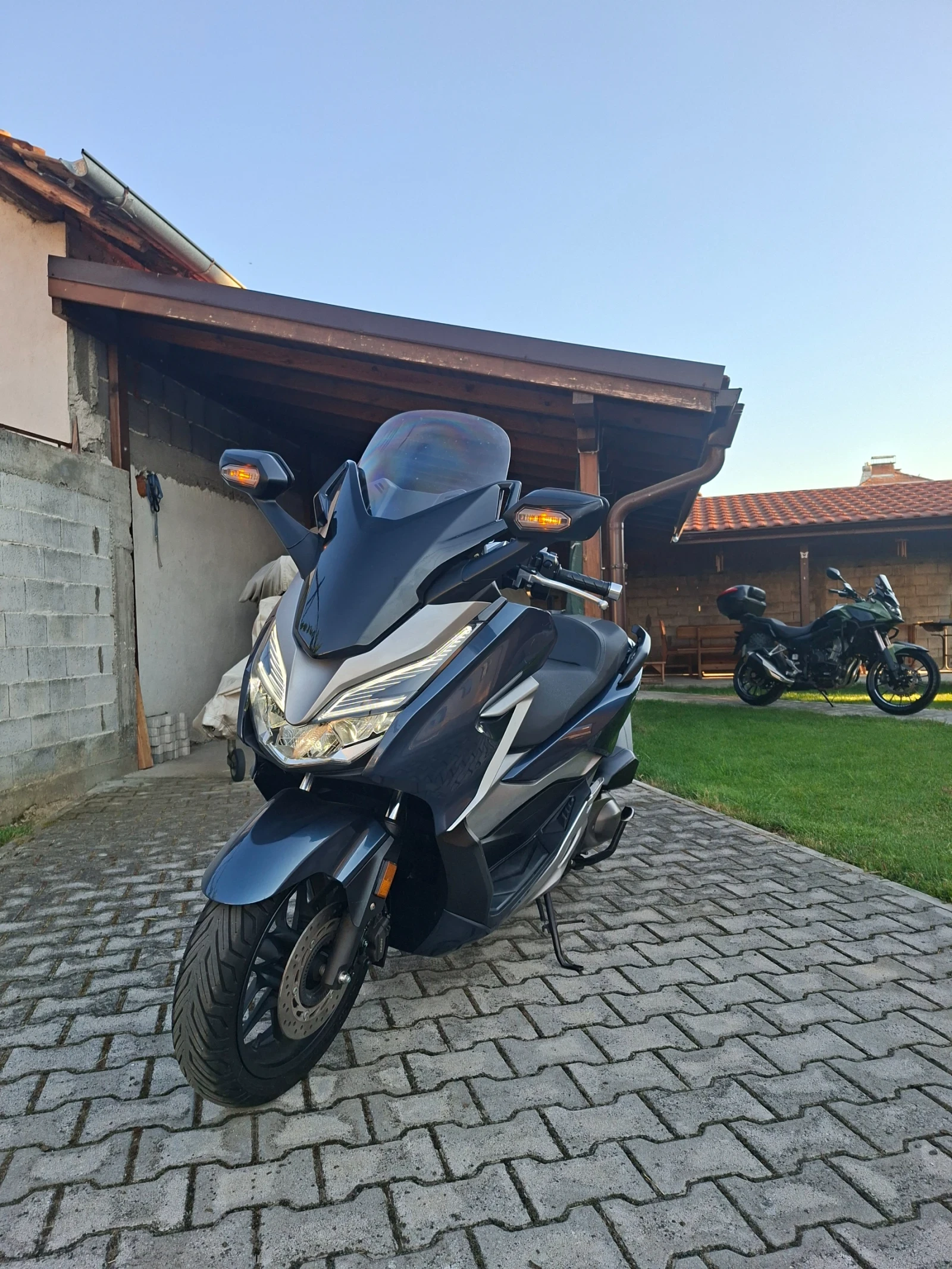 Honda Forza 300 LED ABS TC, снимка 2 - Мотоциклети и мототехника - 55431382