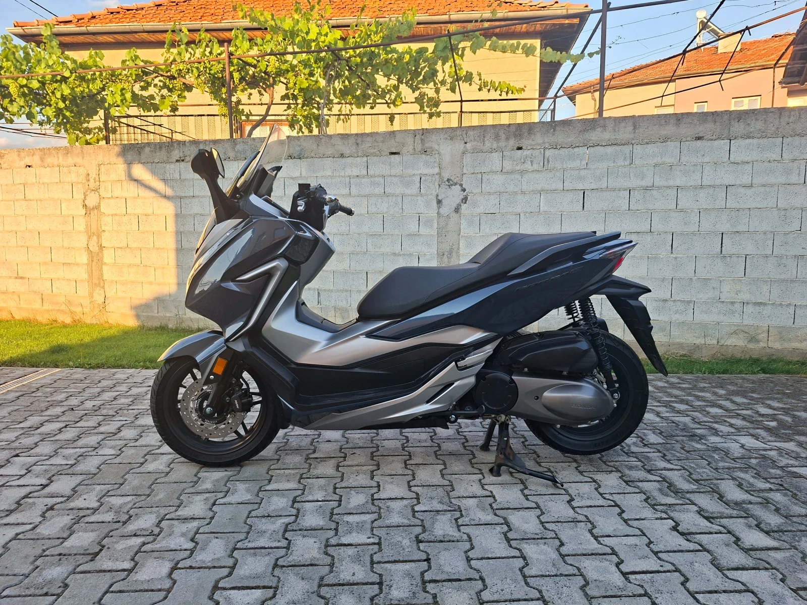 Honda Forza 300 LED ABS TC, снимка 8 - Мотоциклети и мототехника - 55431382