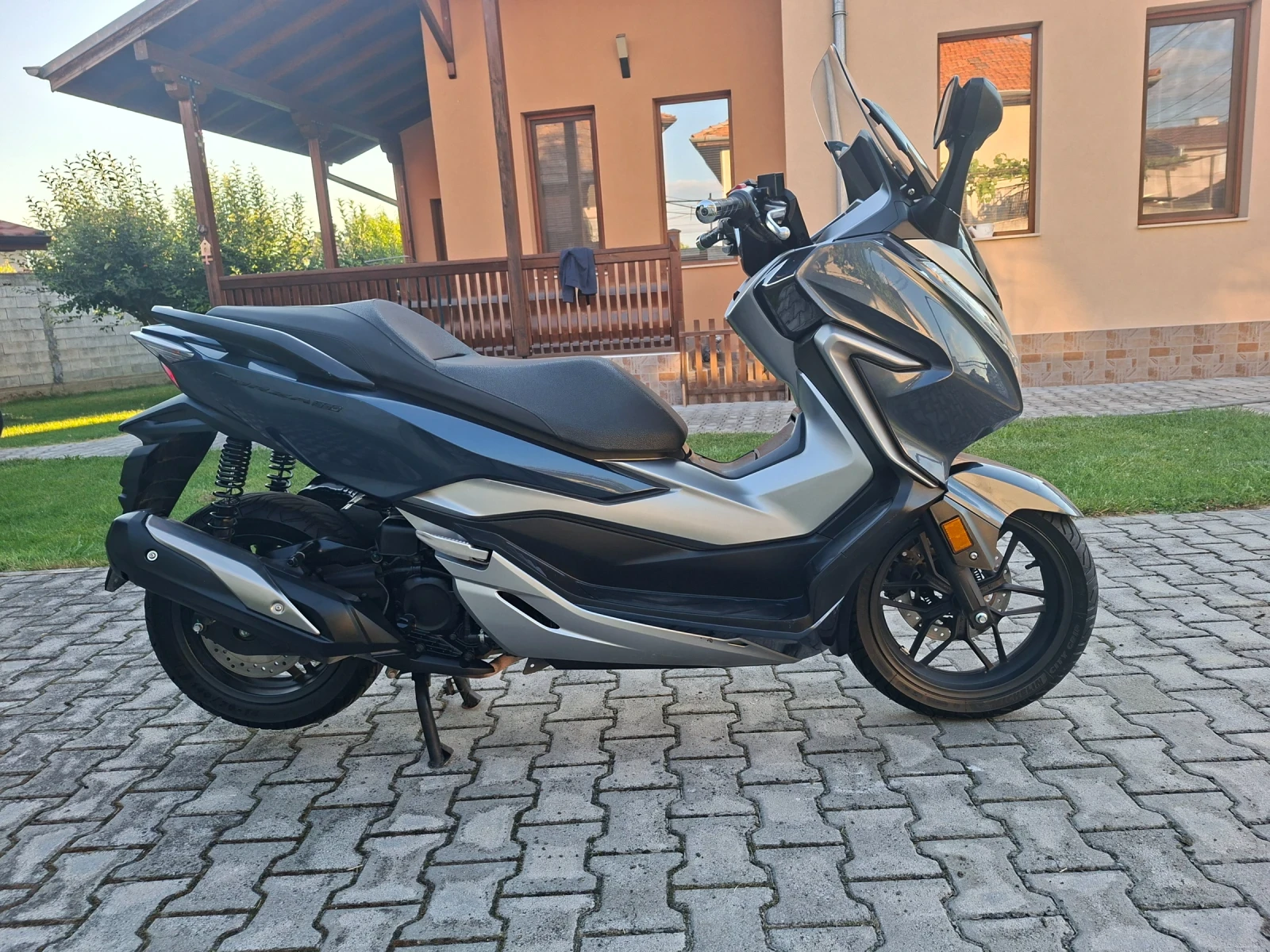 Honda Forza 300 LED ABS TC, снимка 4 - Мотоциклети и мототехника - 55431382