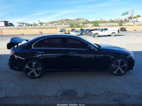 Mercedes-Benz C 300 2.0l Sedan, снимка 13