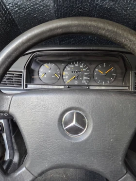 Mercedes-Benz 190 E, снимка 13