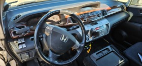 Honda Fr-v, снимка 10 - Автомобили и джипове - 45496843