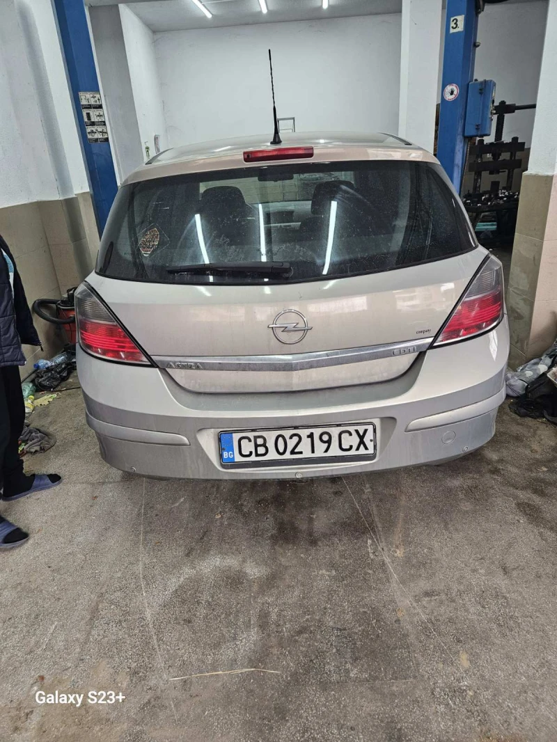 Opel Astra, снимка 12 - Автомобили и джипове - 48655896