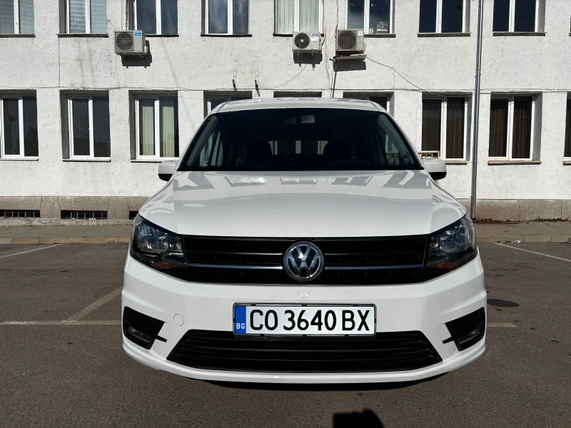 VW Caddy Maxi 7 места 2.0 TDI , снимка 1 - Автомобили и джипове - 48927204