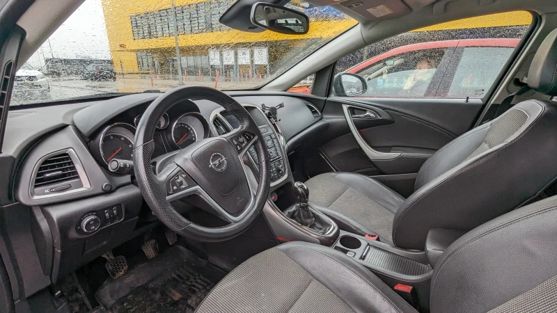 Opel Astra, снимка 6 - Автомобили и джипове - 52528210