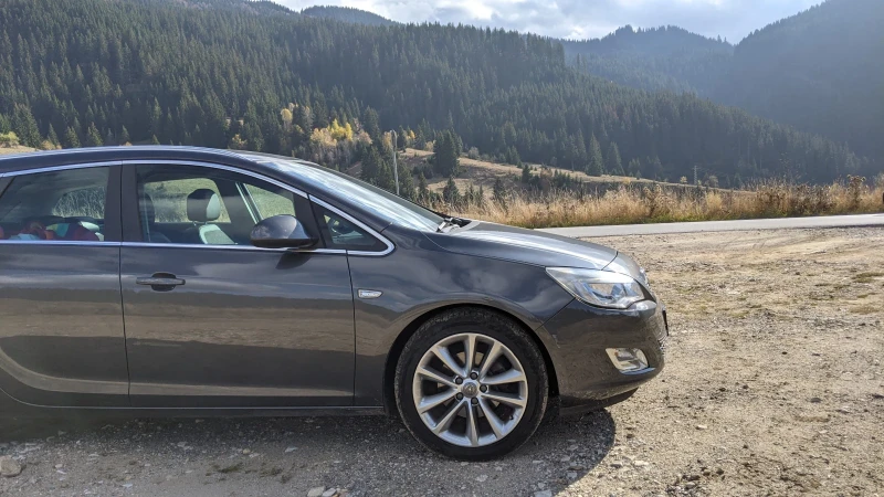 Opel Astra, снимка 3 - Автомобили и джипове - 52528210