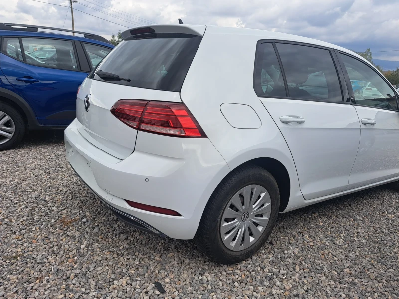 VW Golf 1.0 EURO6, снимка 5 - Автомобили и джипове - 51880405